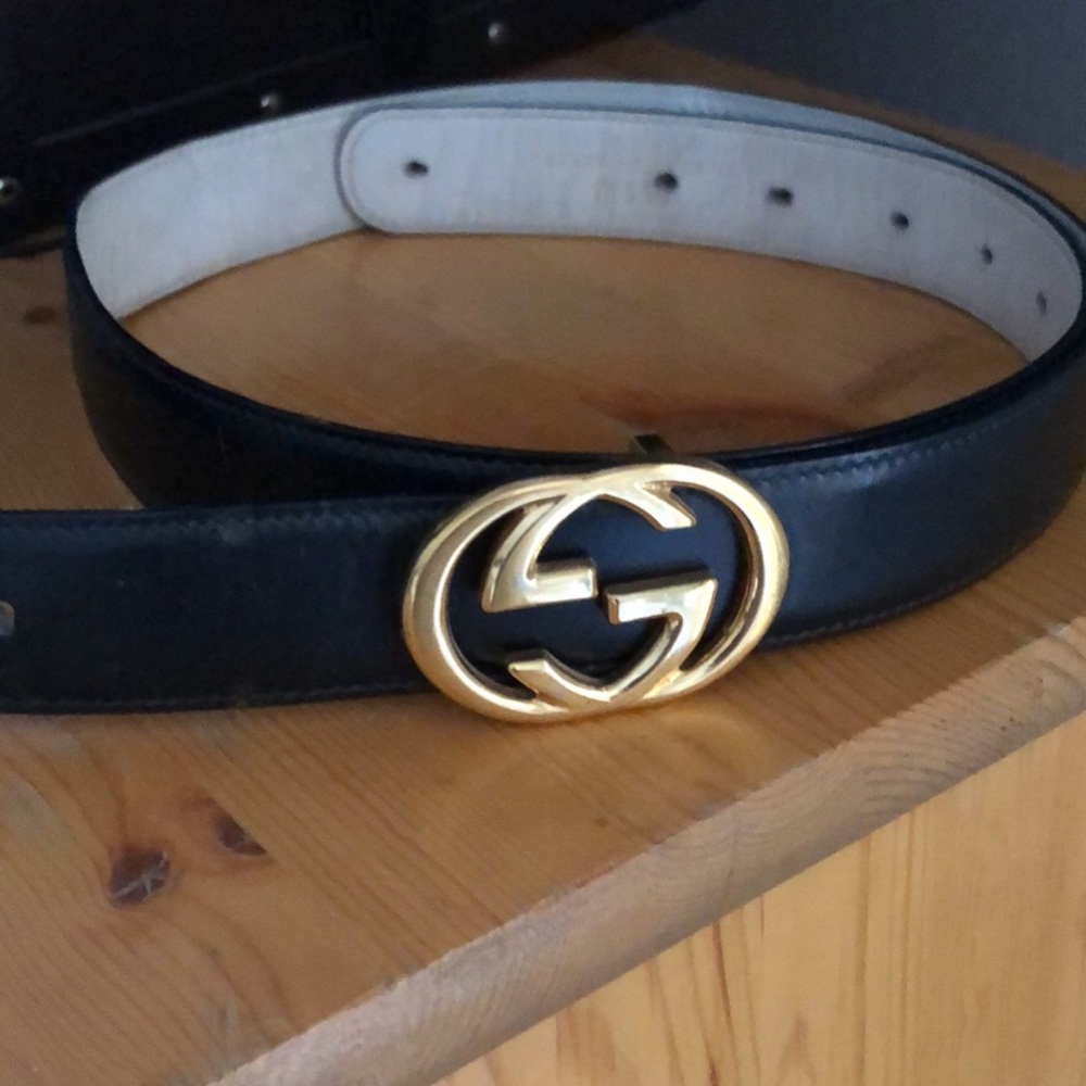 Women’s Gucci reversible Belt
